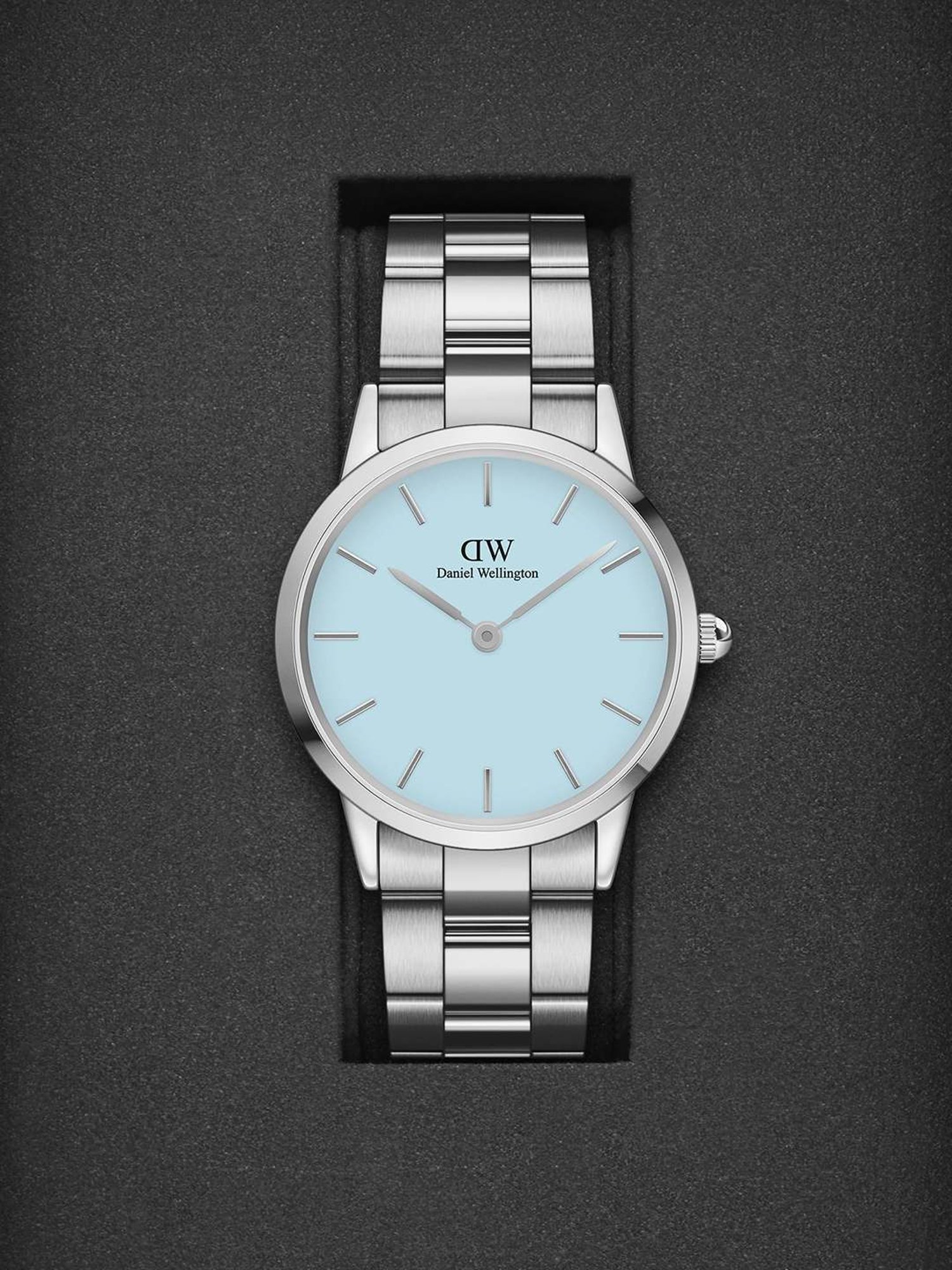 Daniel Wellington DW00100542 Iconic Link Unisex Analog Watch
