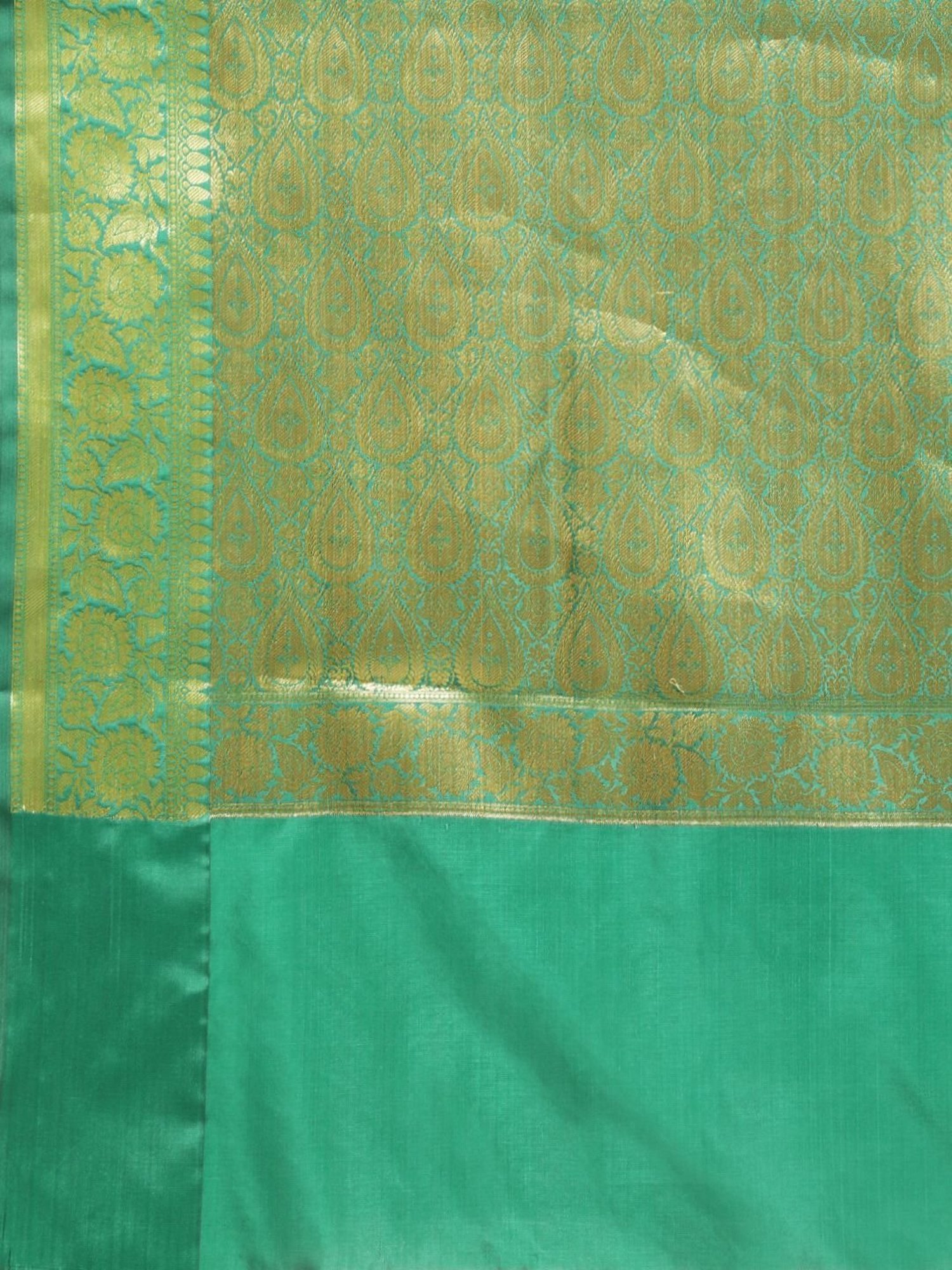 Banarasi Silk Works Green Silk Woven Saree With Unstitched Blouse