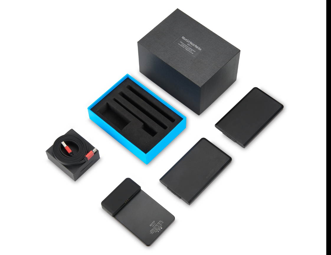 Ultra thin and cool wireless mobile power supply (power bank) equipped with 10000 MAH magnetic induction electromagnetic module (5000mAh * 2) wired charging 18W, wireless charging 10W