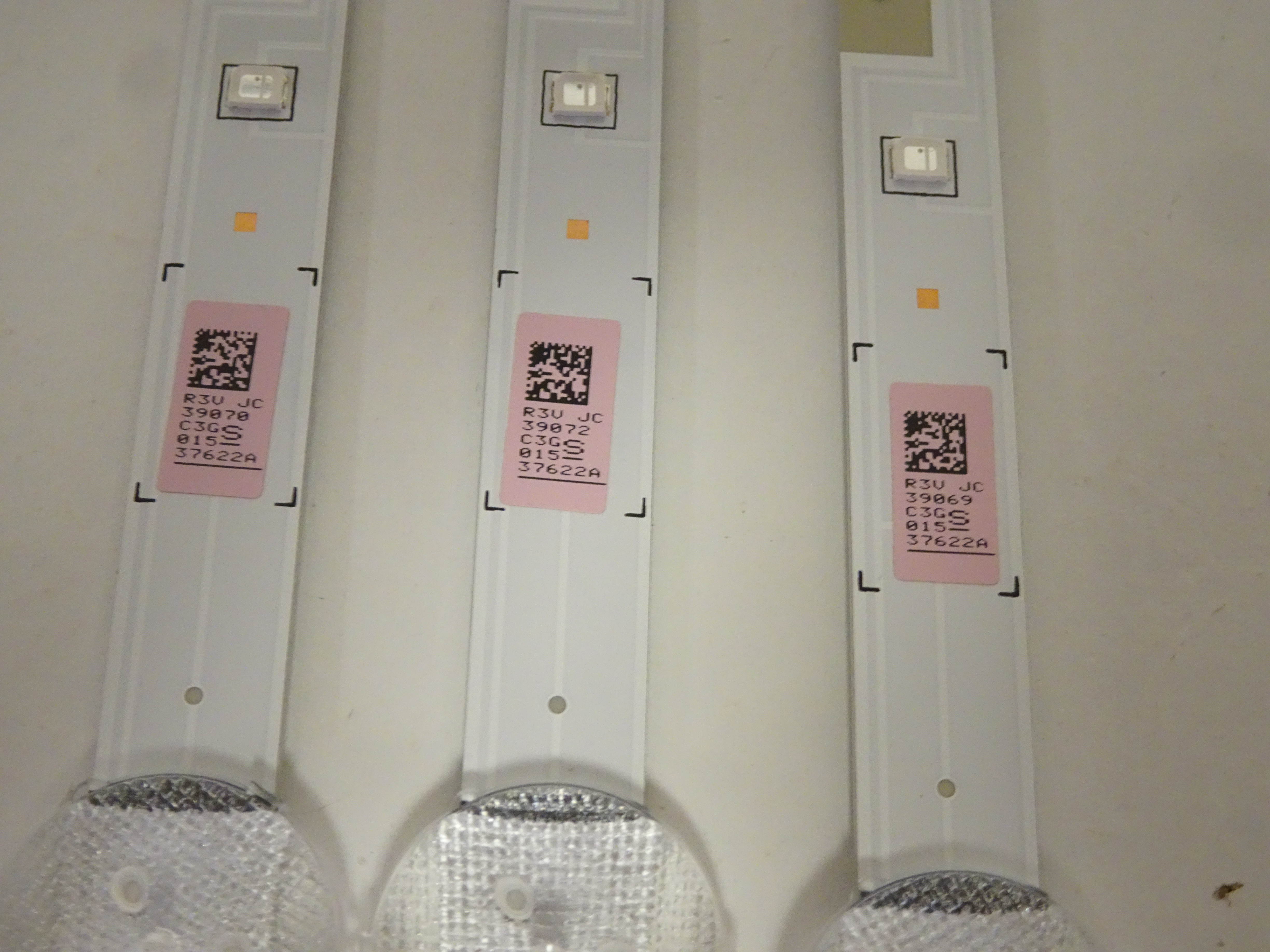 Samsung UN40M5300AFXZA Full LED Backlight Strip Set (3) BN96-37622A