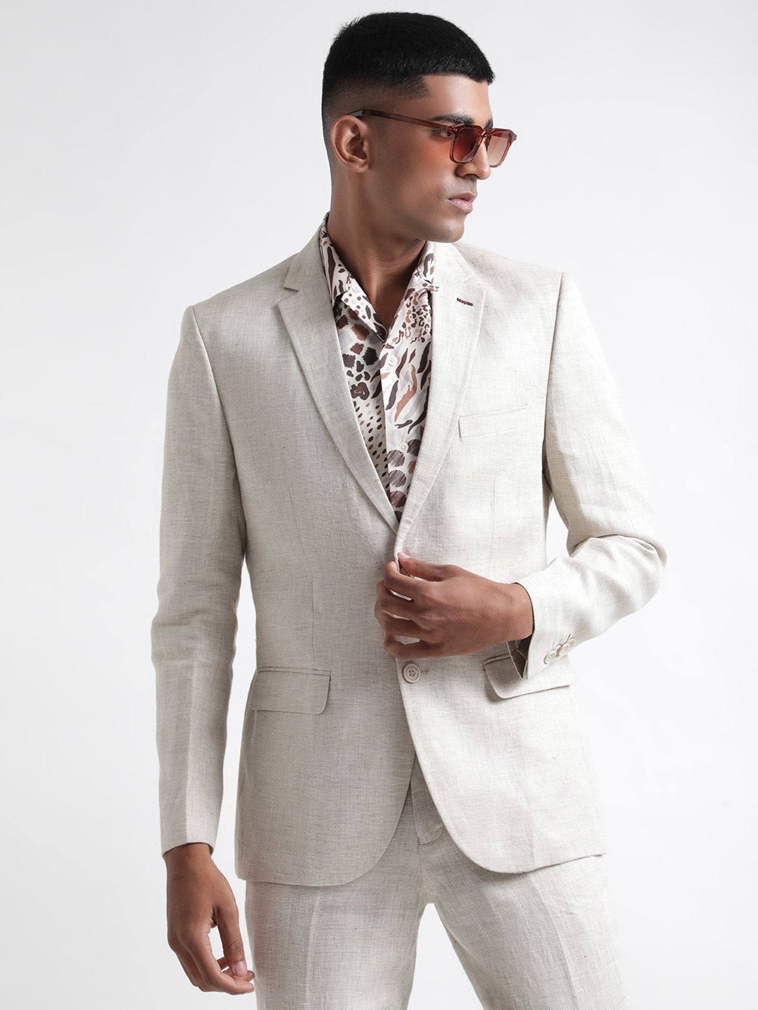 Iconic Men Self Design Regular Fit Linen Blazers