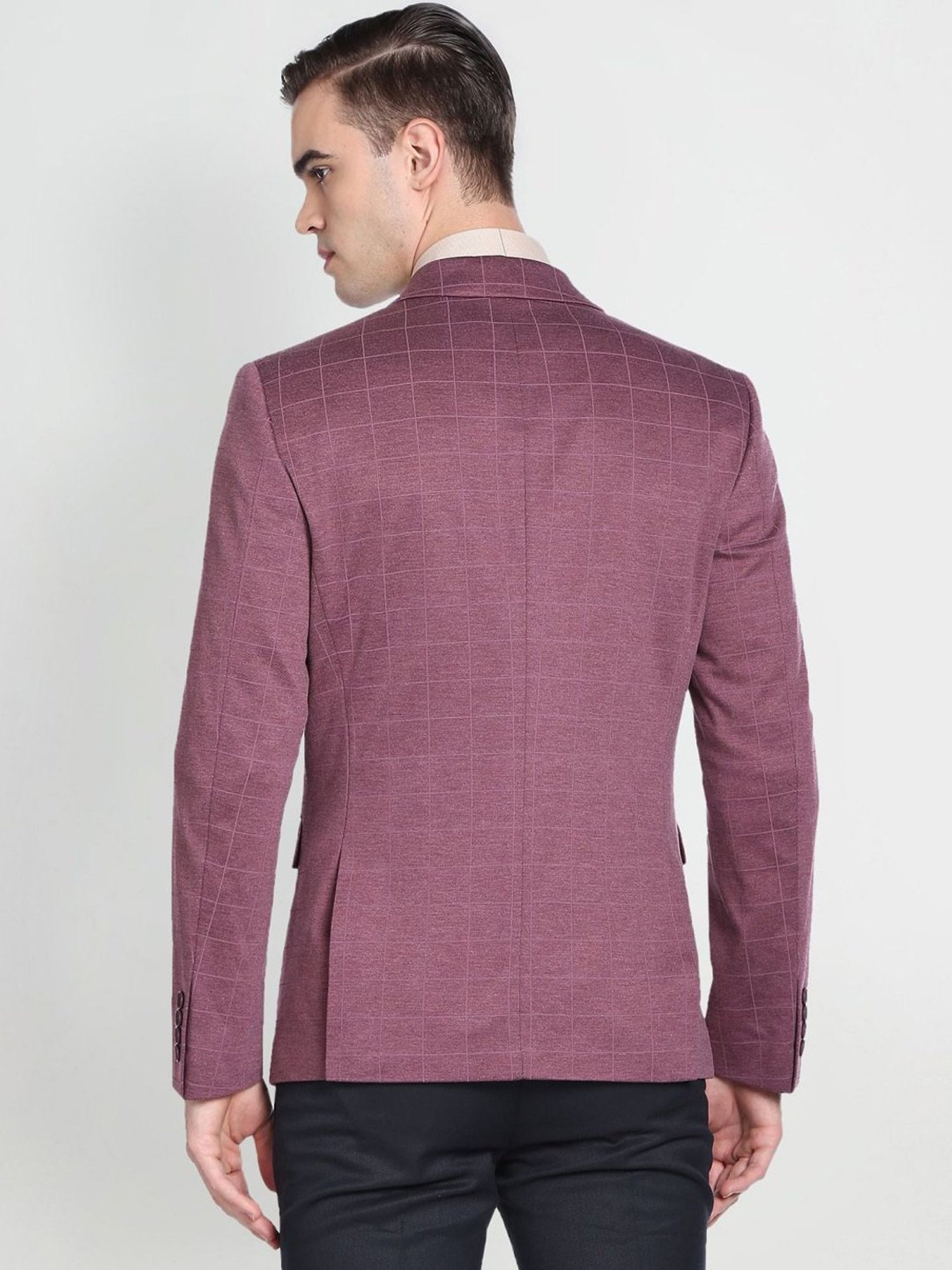 Arrow Sports Green Regular Fit Texture Waistcoat