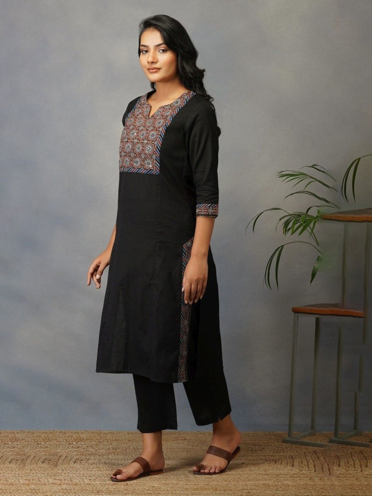 Akiso Bakhair Black Straight Kurta With Ajrak Yoke In Zari Embroidery