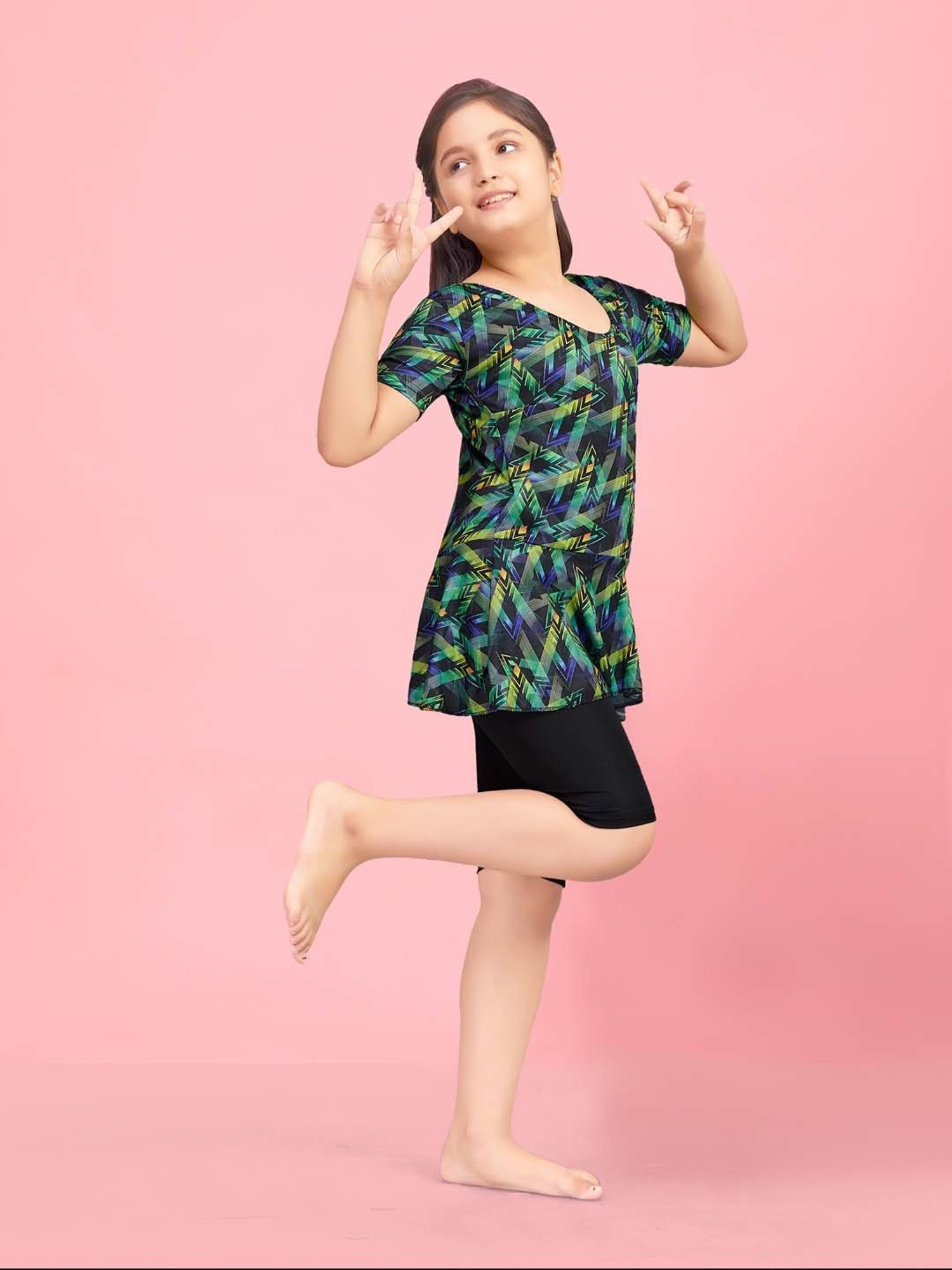 Aarika Kids Green & Black Printed Swimming Top Set
