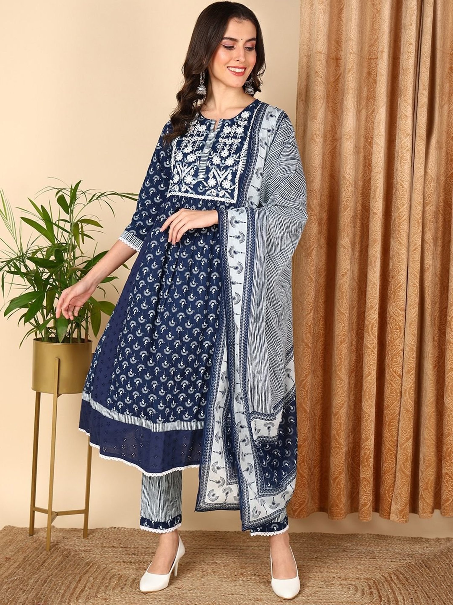 Vaamsi Blue Cotton Printed Kurta Pant Set With Dupatta