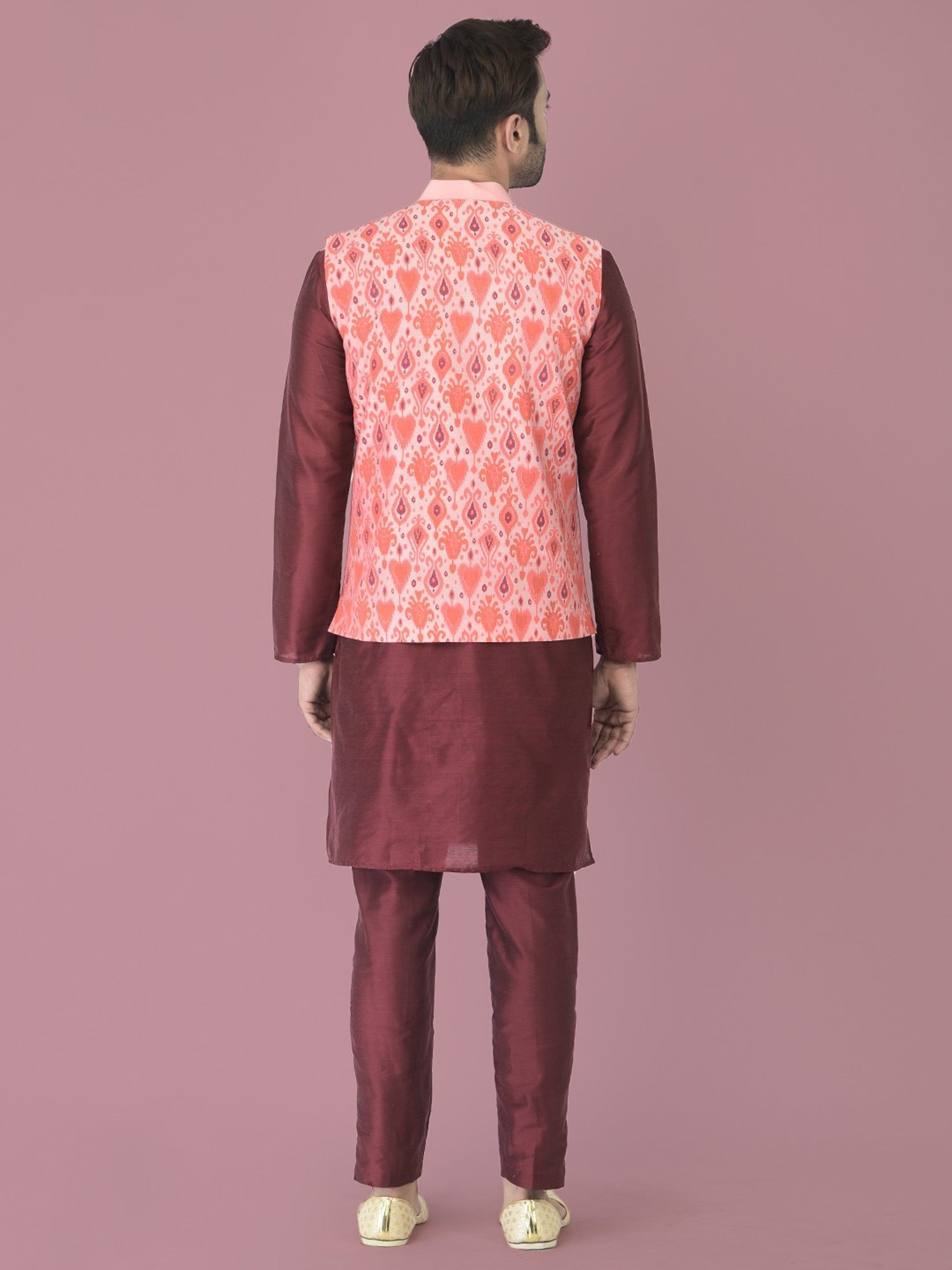 Deyann Maroon & Peach Cotton Regular Fit Self Pattern Kurta Set With Jacket
