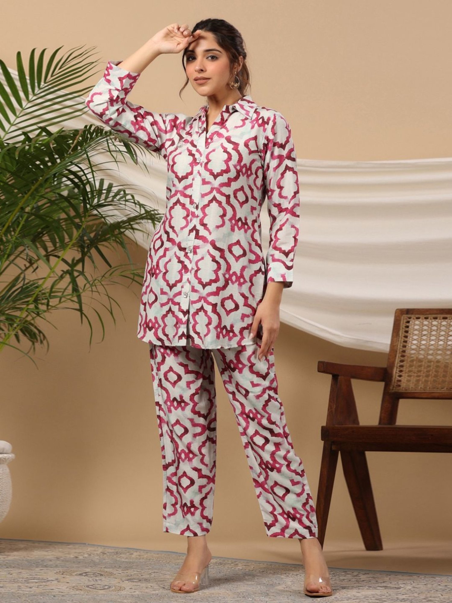 Kaftanize Pink Abhuti Collar Neck Shirt And Pant