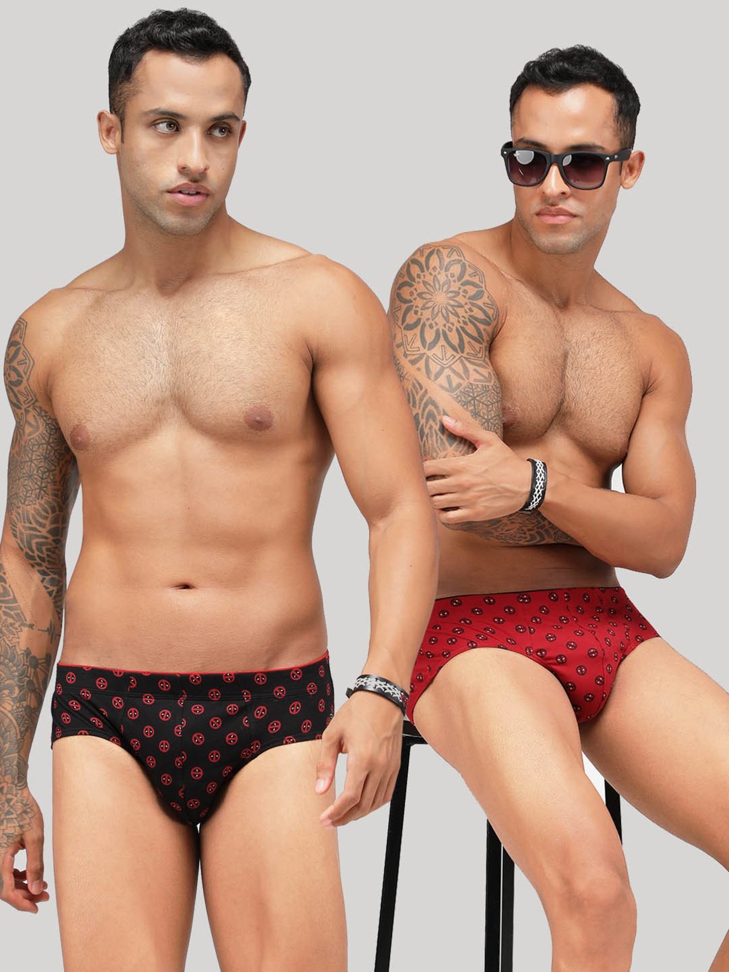 Zoiro Black & Chinese Red Regular Fit Printed Briefs - Pack Of 2