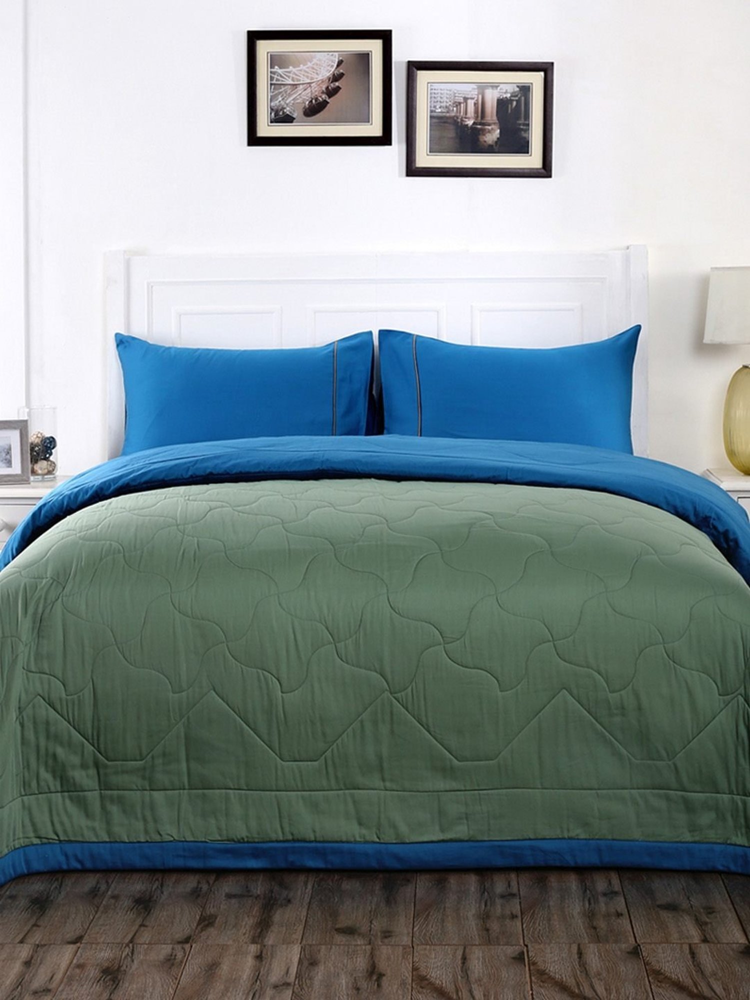 Maspar Vincent Green & Blue Cotton 120 TC Reversible Quilt - Set of 1