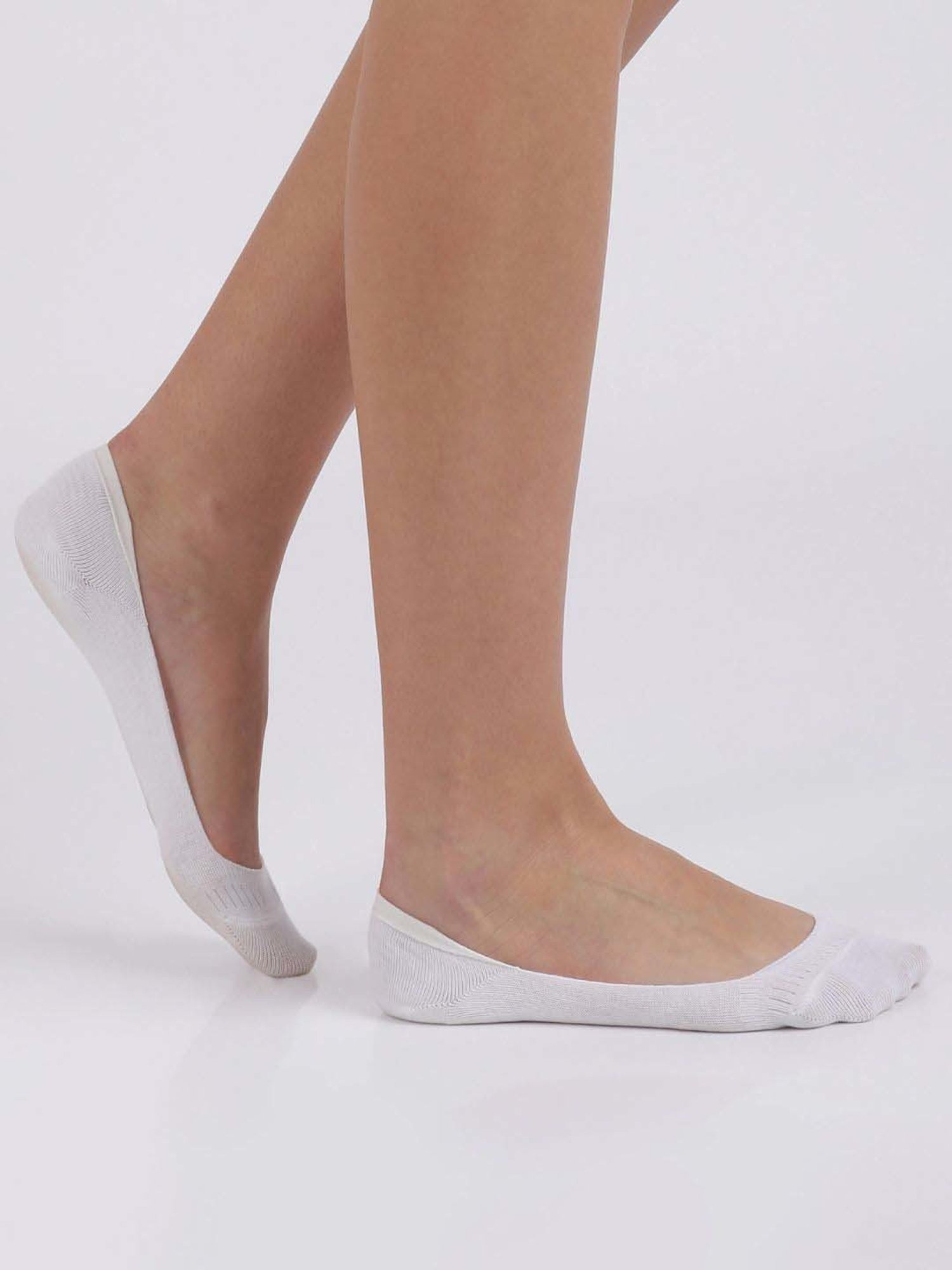 Jockey White Compact No-Show Socks