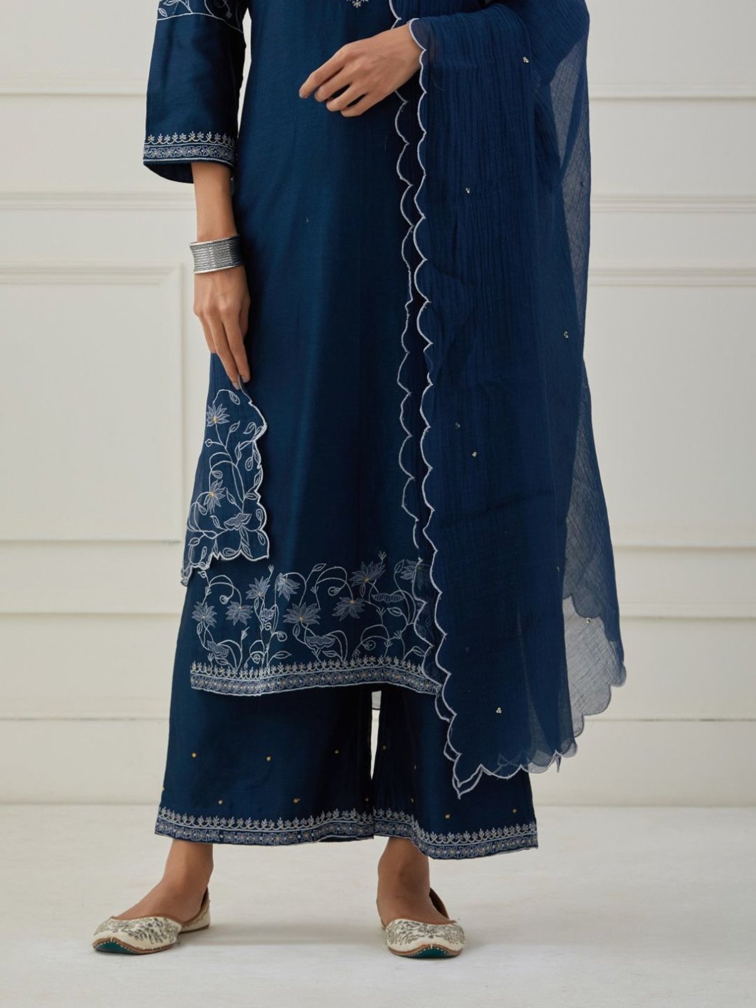 Priya Chaudhary Blue Bandhan Embroidered Chanderi Silk Kurta with Pants and Dupatta