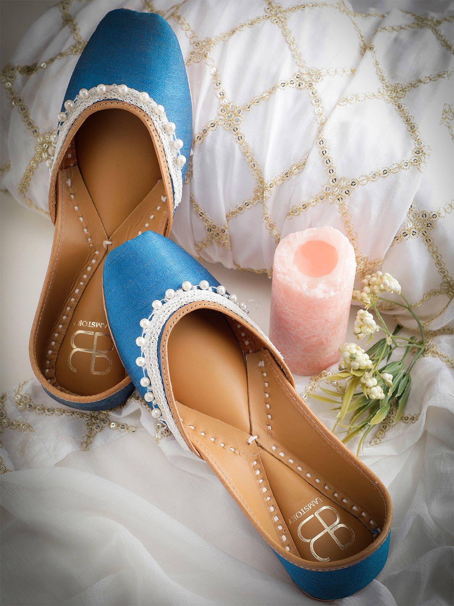 Glam Story Women's Zuhra Blue Ethnic Juttis