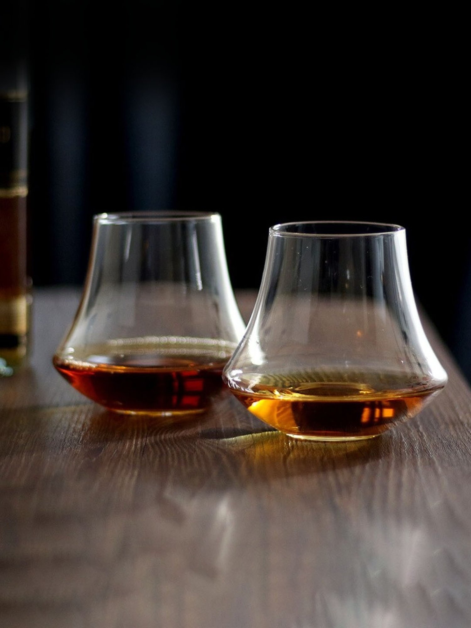 Melbify Shapey Girl Snifter Transparent Whiskey Glass 300ml - Set of 2