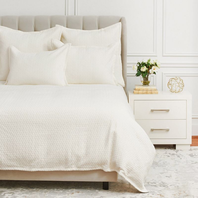 EY Essentials Pernille Ivory Standard Sham