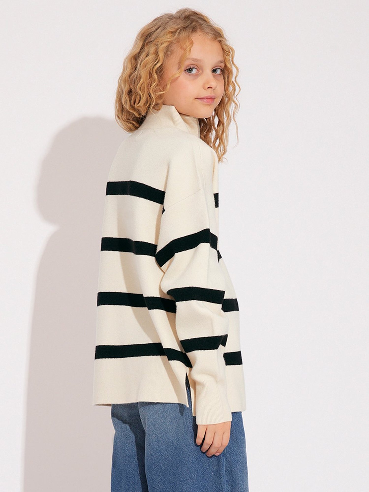 Elle Kids Black Solid Full Sleeves Sweater