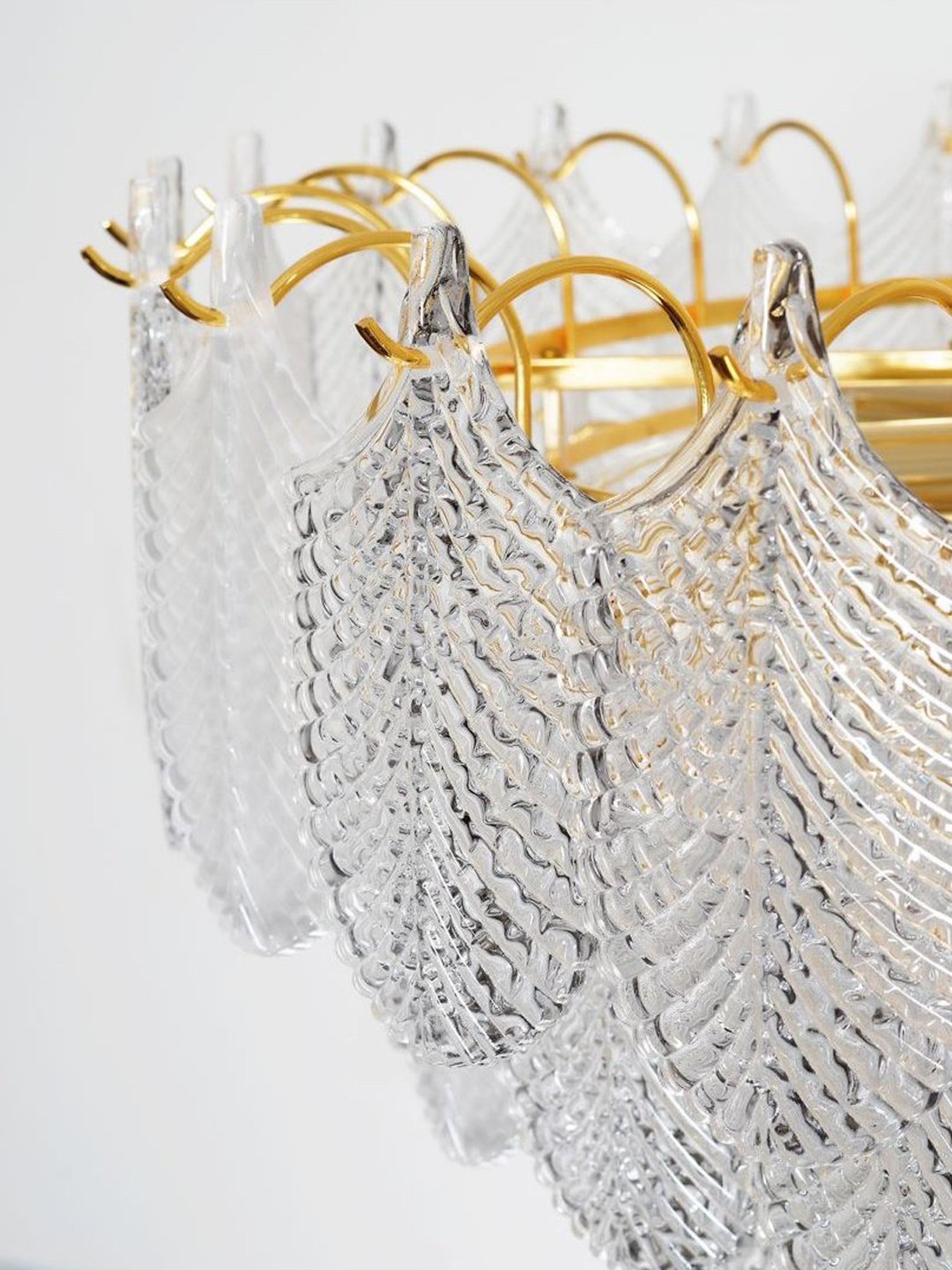 DecorativeRay Golden Chandiler - Set of 1