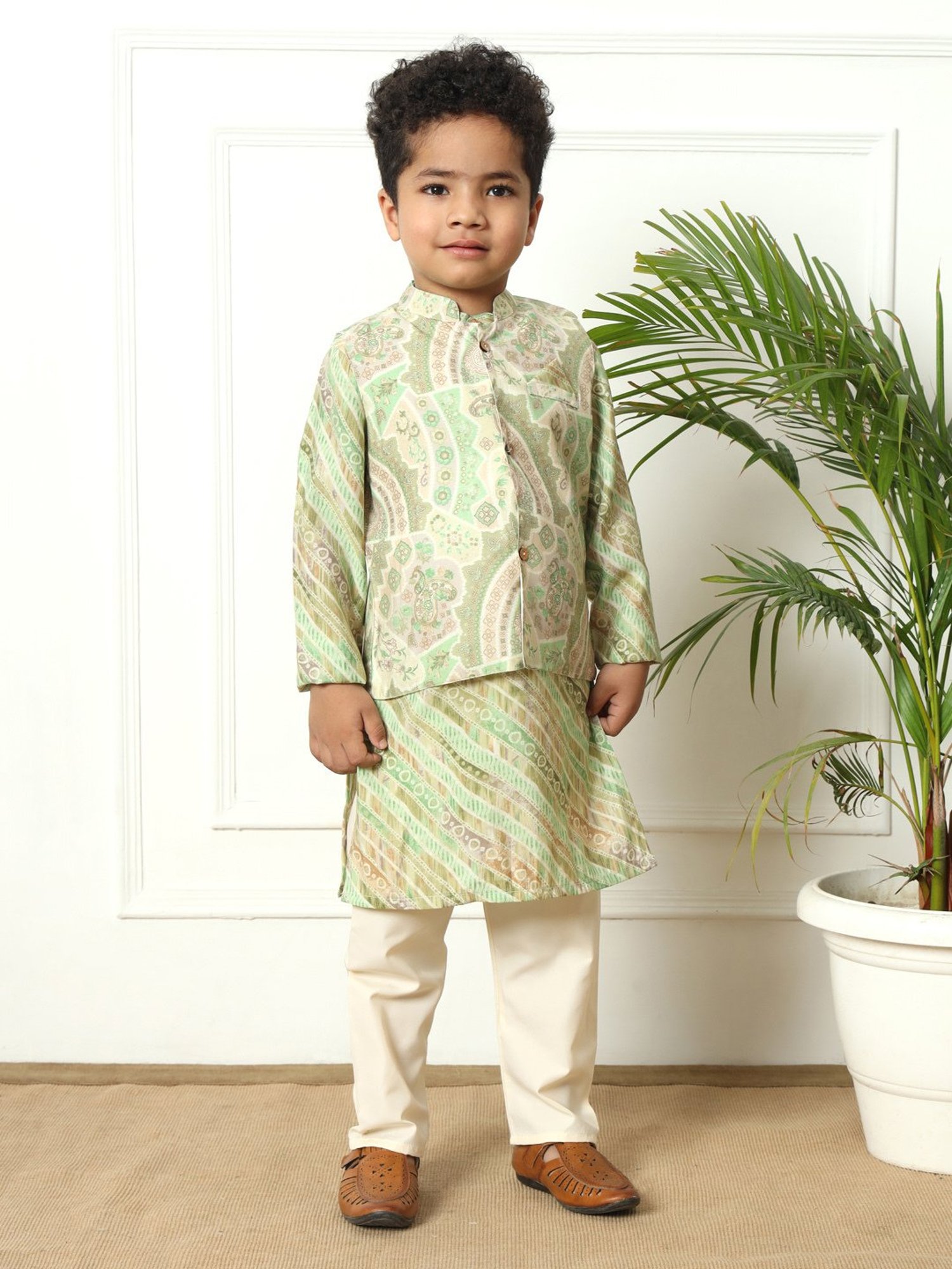 READIPRINT FASHIONS Kids Green & Cream Printed Full Sleeves Kurta, Pyjamas with Nehru Jacket