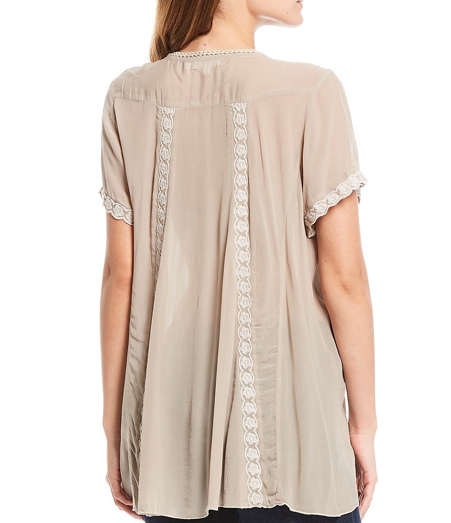 Karyn Seo Martina Tonal Embroidery V-Neck Short Sleeve Top