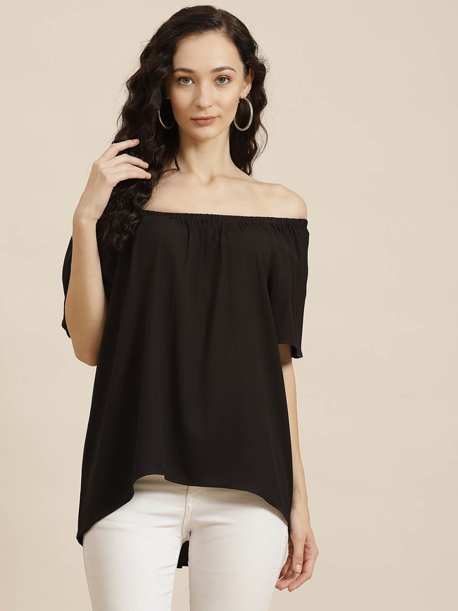 Qurvii Black Loose Fit Top