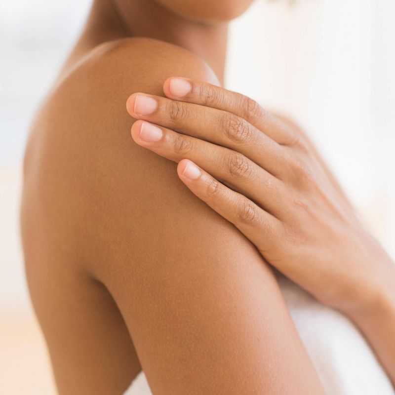 Olay Exfoliating Body Wash with Sea Salts - 22 fl oz