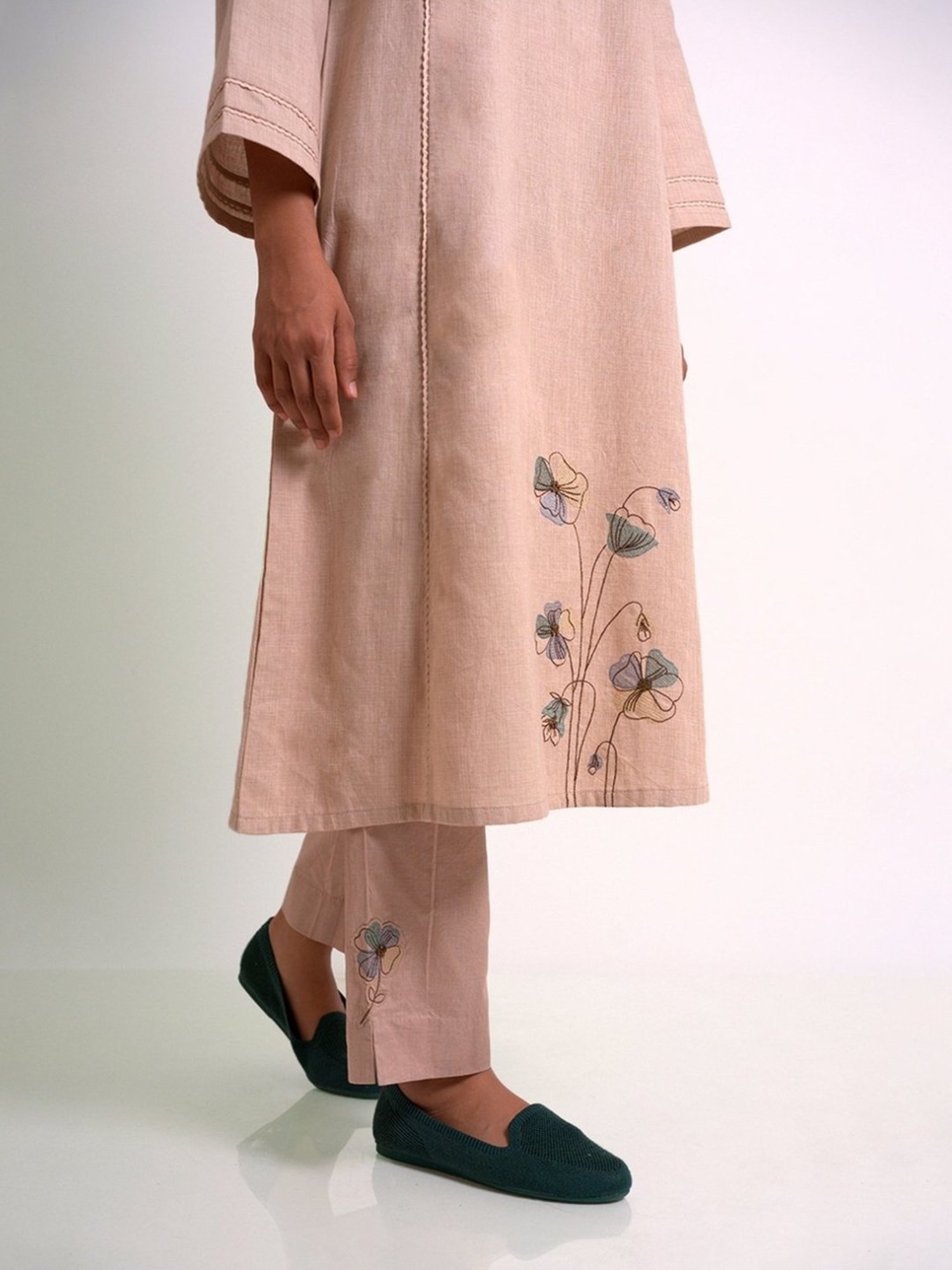 Ganga Fashions Beige Cotton Woven Kurta With Cotton Bottom