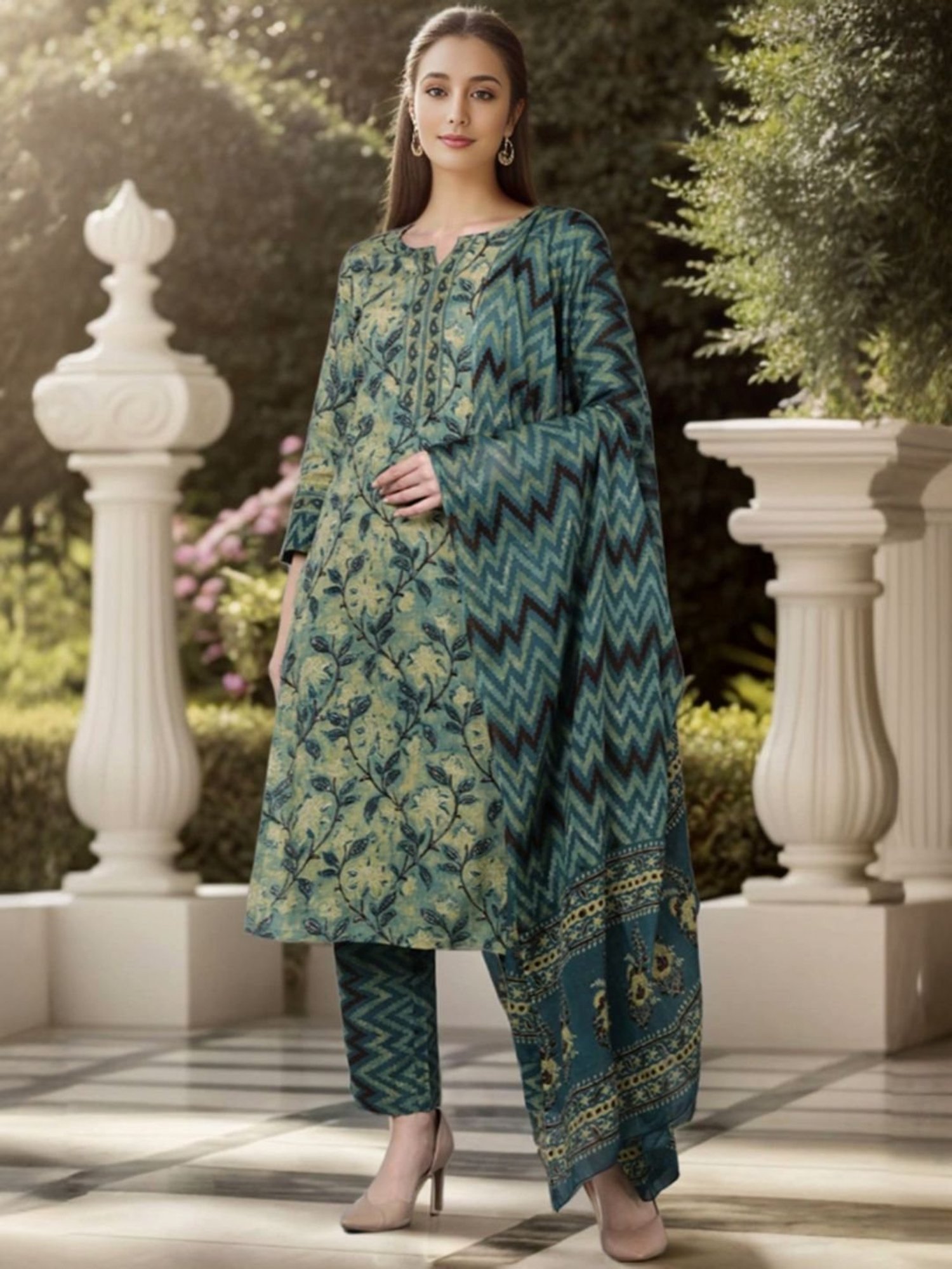 Vaamsi Green Floral Print Kurta Pant Set With Dupatta
