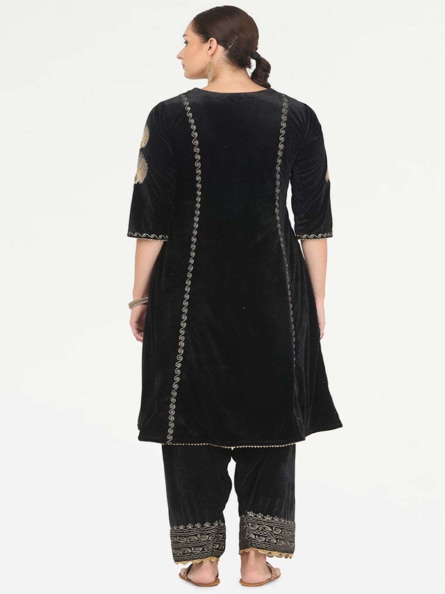 Kaanchie Nanggia Black Embroidered Kurta Salwar with Chanderi Dupatta