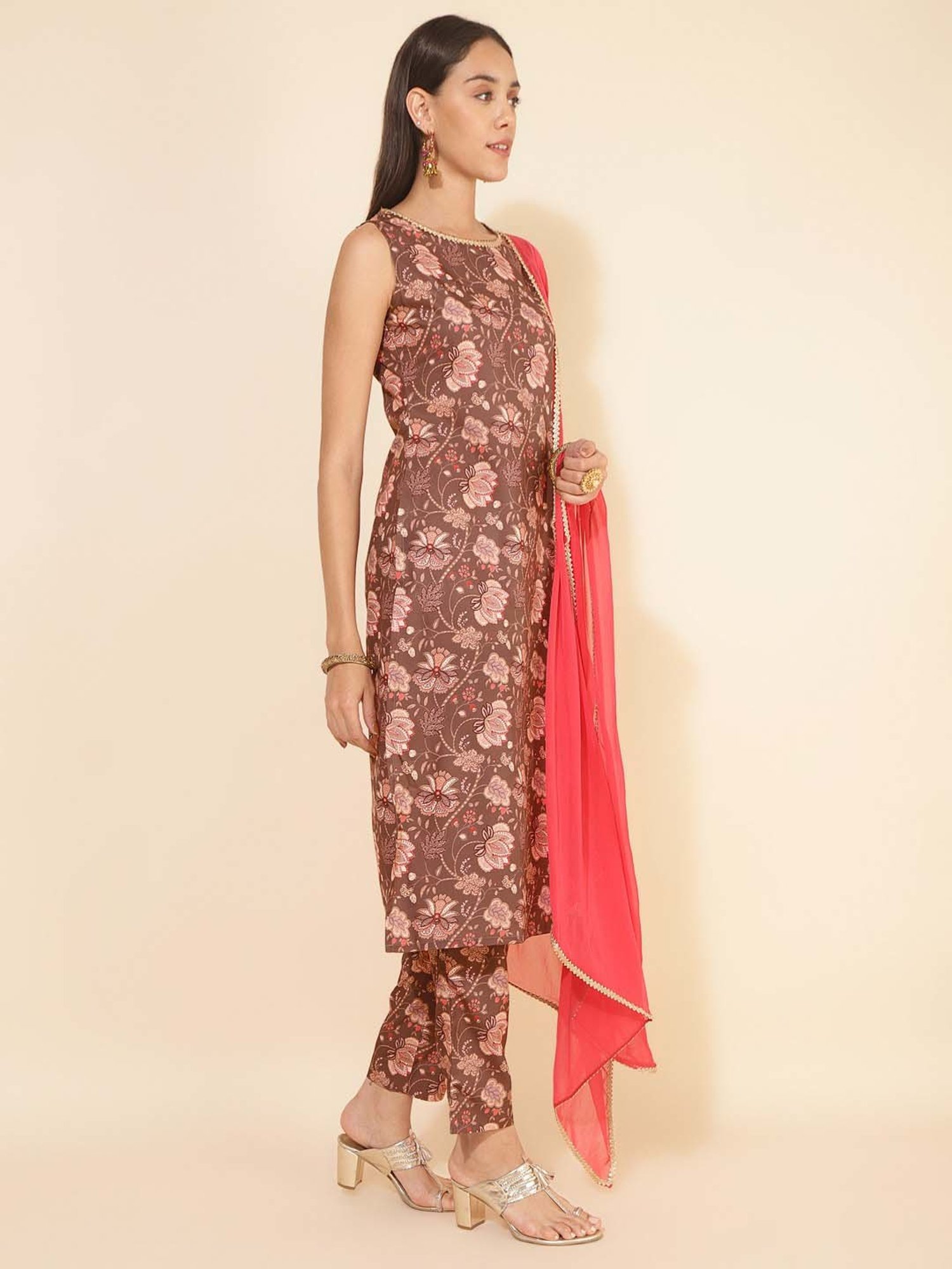 Janasya Brown Crepe Floral Print Kurta Pant Set With Dupatta