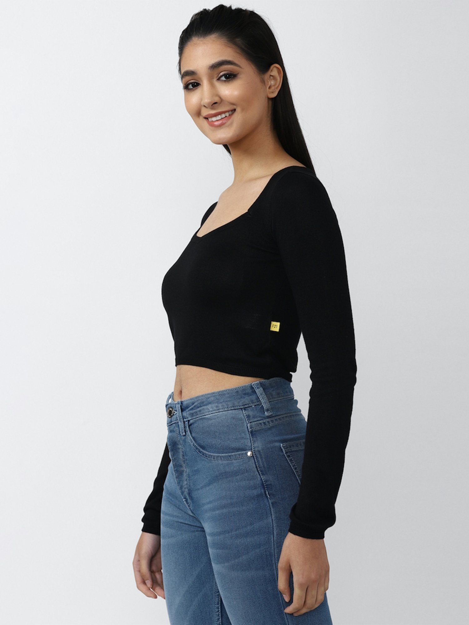 Forever 21 Black Regular Fit Sweater