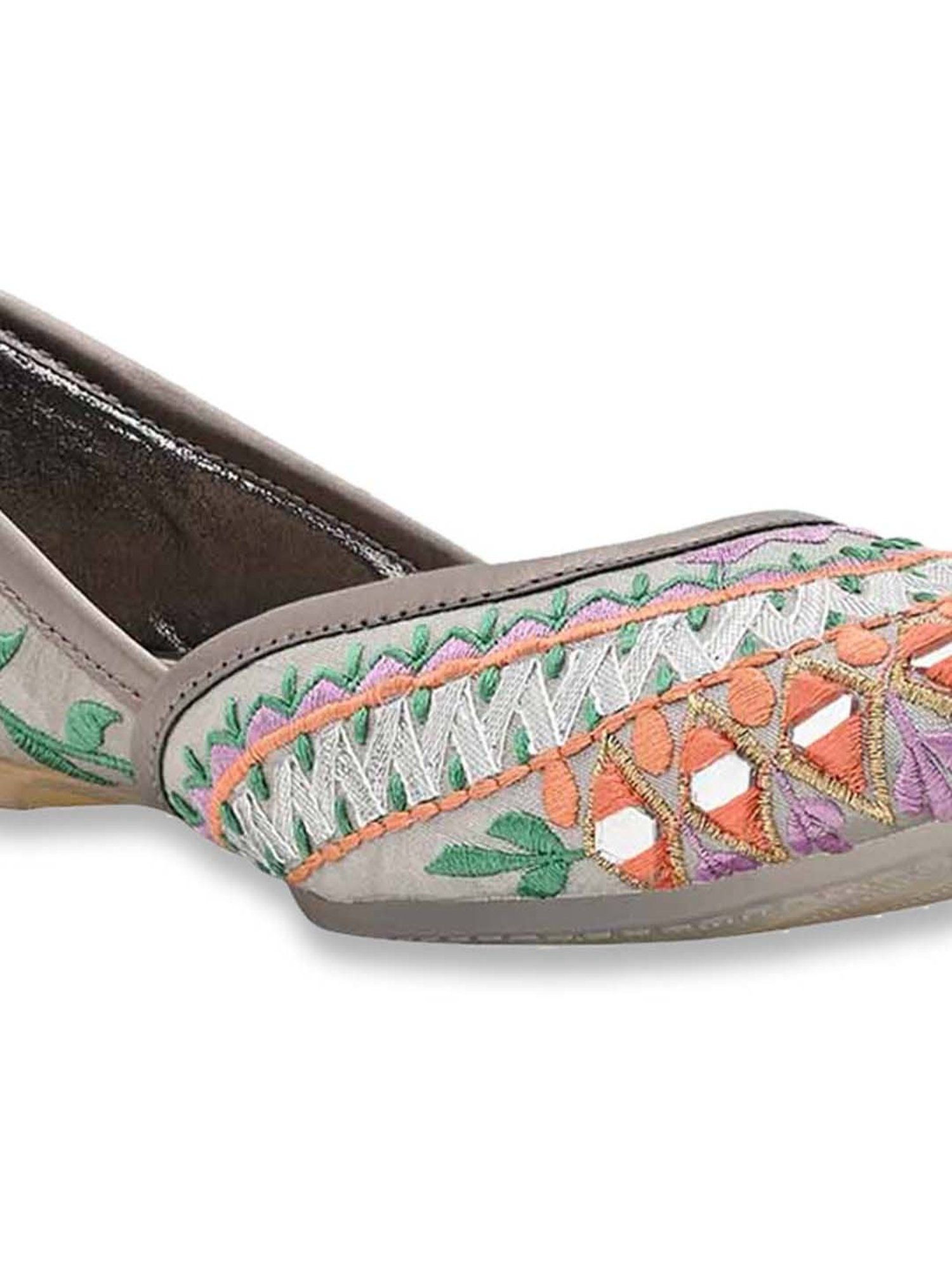 Jove Women's Grey Ethnic Juttis