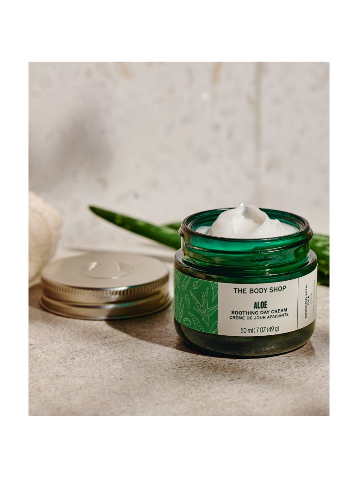 Pond's Age Miracle Wrinkle Corrector Day Cream SPF 18 PA++ - 20 gm