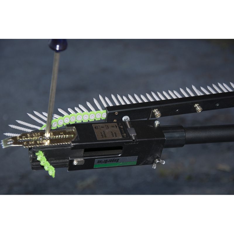 Hitachi W6VB3SD2 Hitachi W6VB3SD2 SuperDrive Sub-Flooring Collated Screw Gun 2600RPM