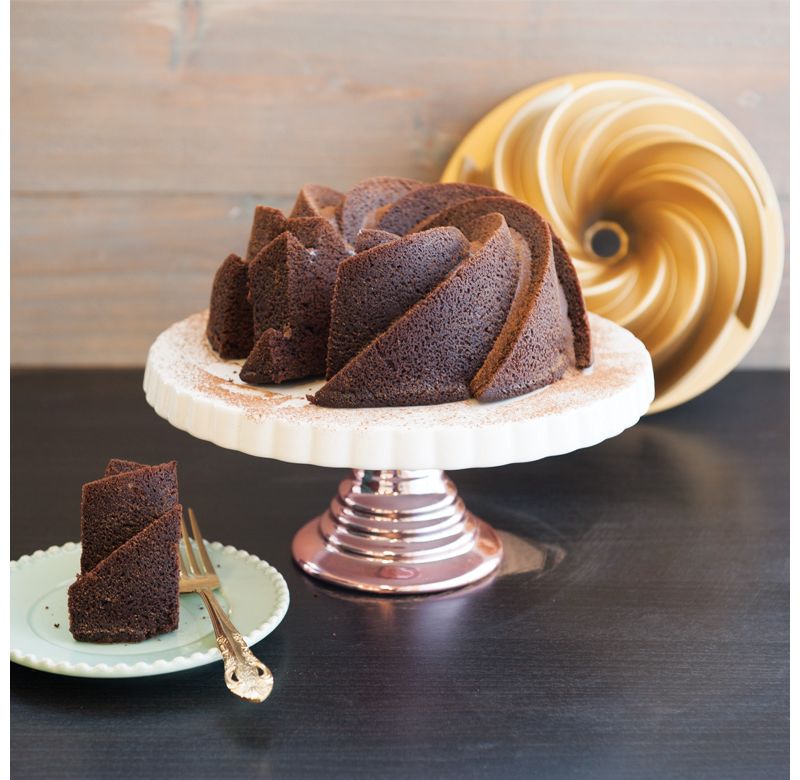 Nordic Ware 6 Cup Heritage Bundt Pan