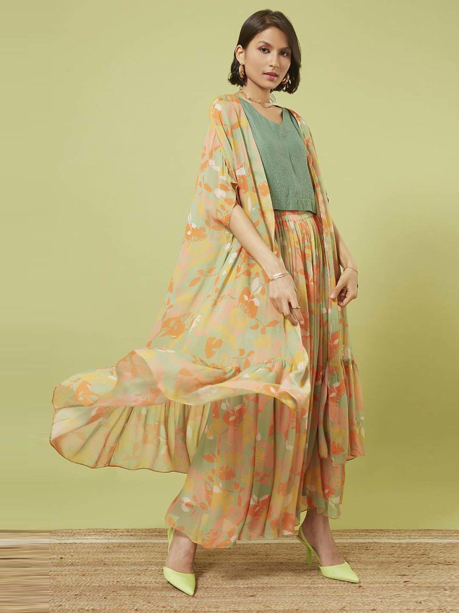 Marigold Lane Multicolored Printed Shrug