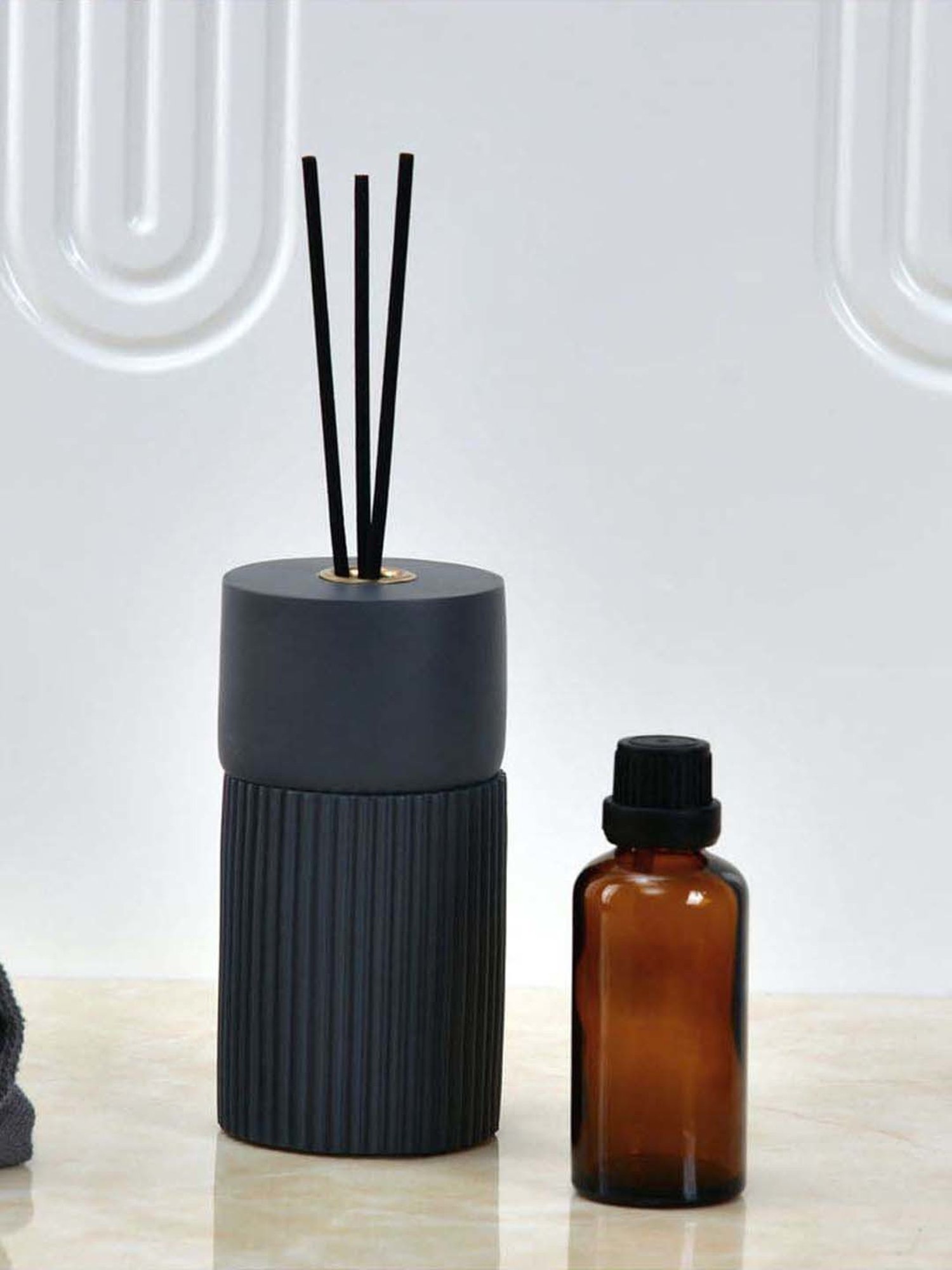 @home Grey Resin Fluted Design Reed Diffuser Storage Jar