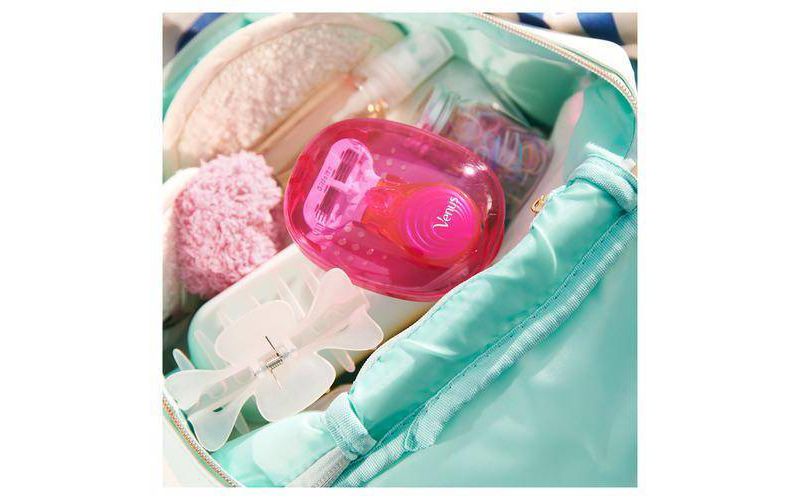 Venus Mini Extra Smooth On The Go Women's Razor + 1 Razor Blade Refill + 1 Travel Case - Trial Size