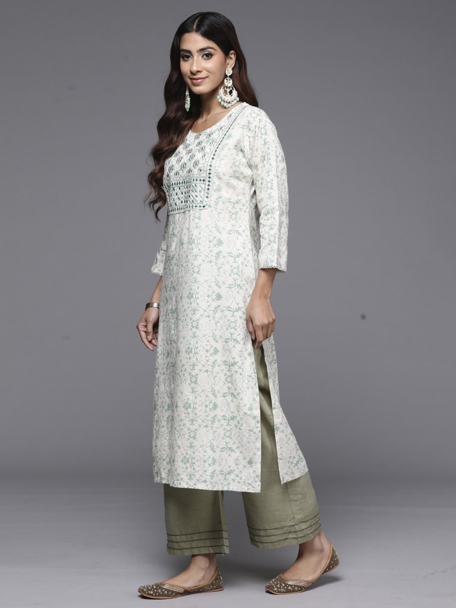 Indo Era Off-White & Green Embroidered Straight Kurta