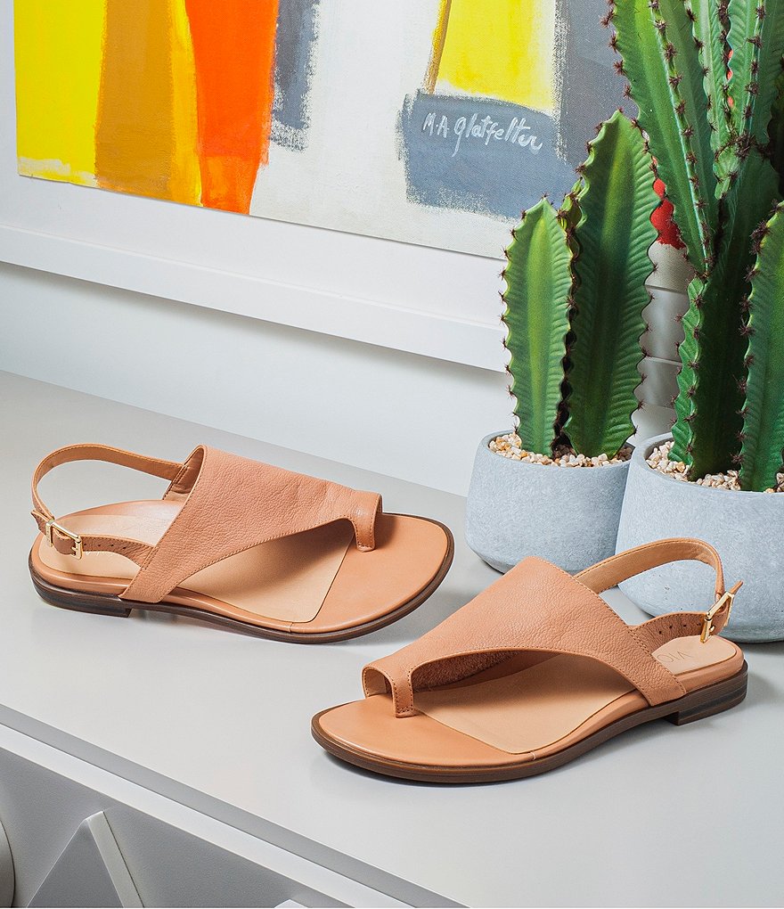 Vionic Ella Leather Thong Sandals