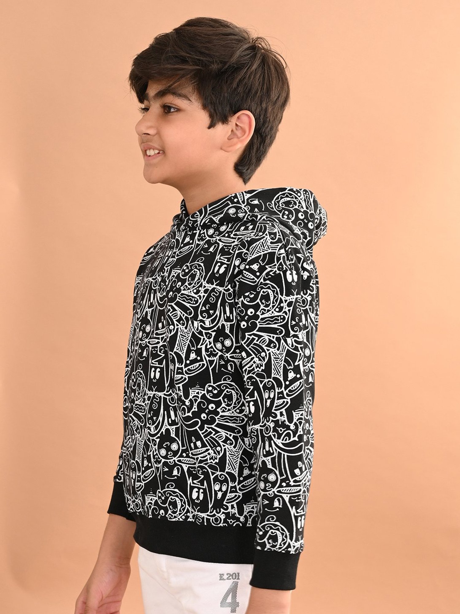 LilPicks Kids Black Printed Full Sleeves Sweatshirt
