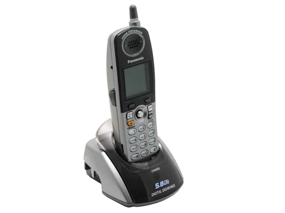 Panasonic KX-TGA552M GigaRange Cordless Expansion Handset