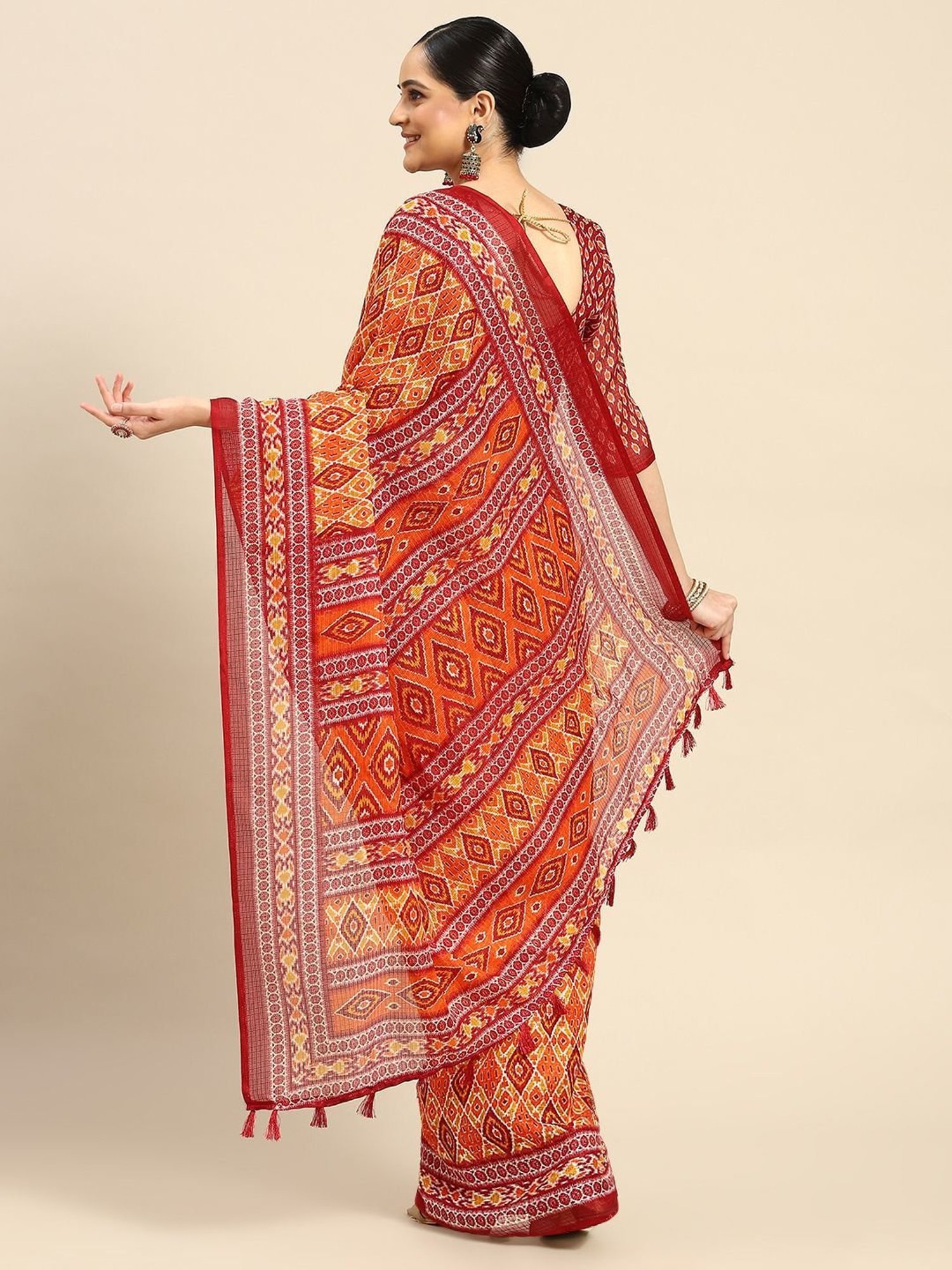 Vaamsi Maroon Silk Printed Saree With Unstitched Blouse