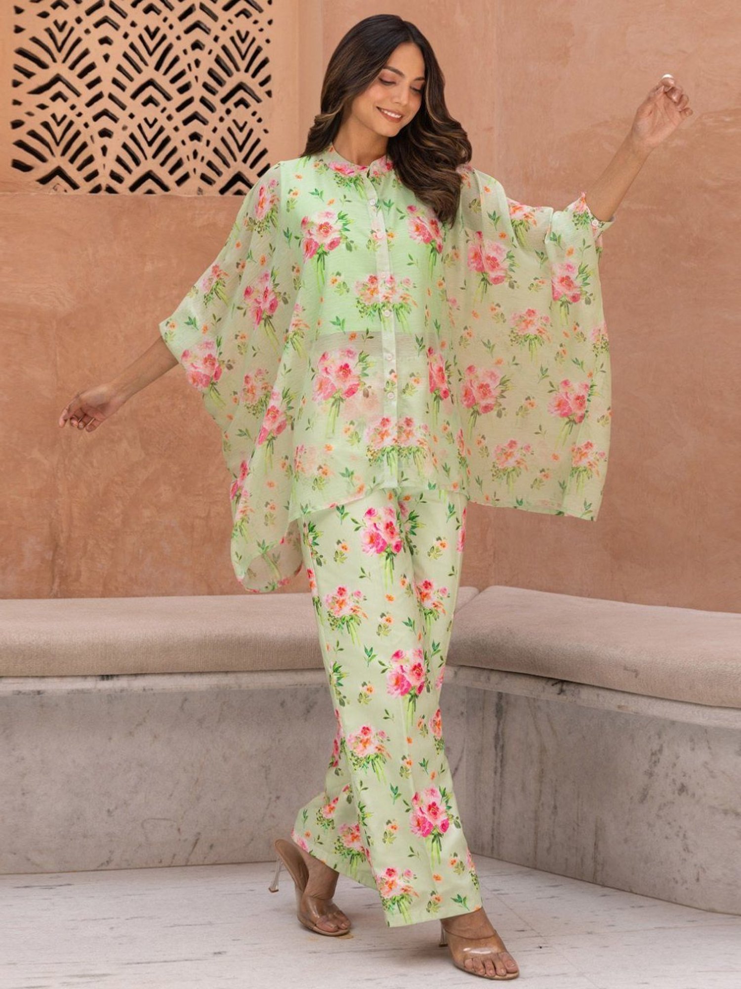 BInfinite Green Camellia Coords-Set