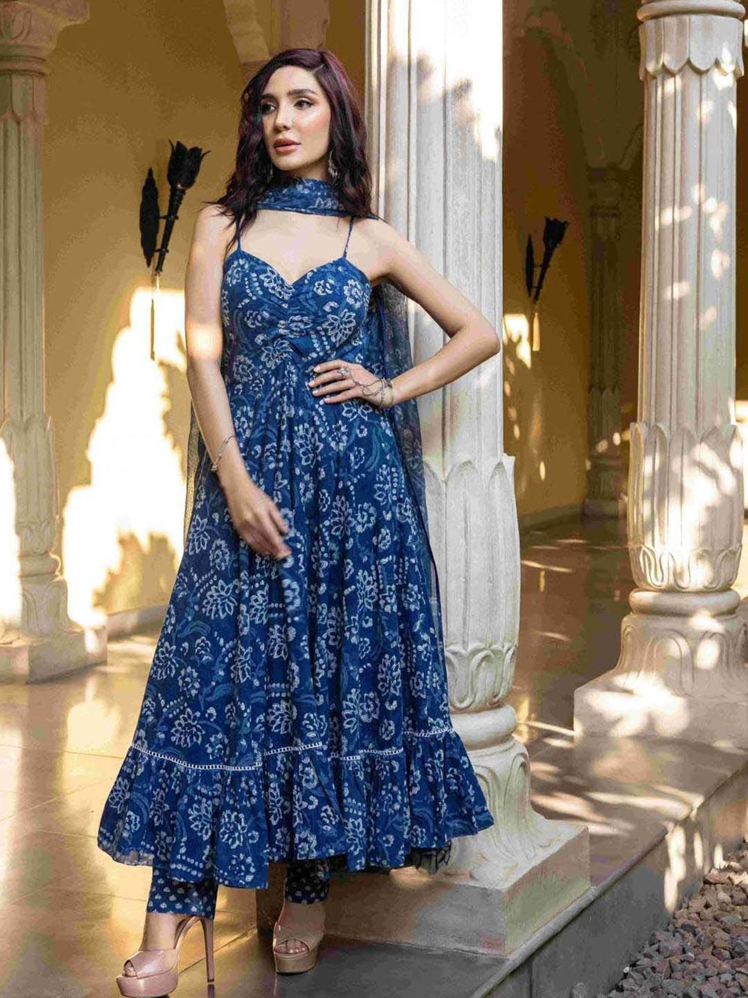 AACHHO Blue Cotton Floral Print Kurta Pant Set With Dupatta