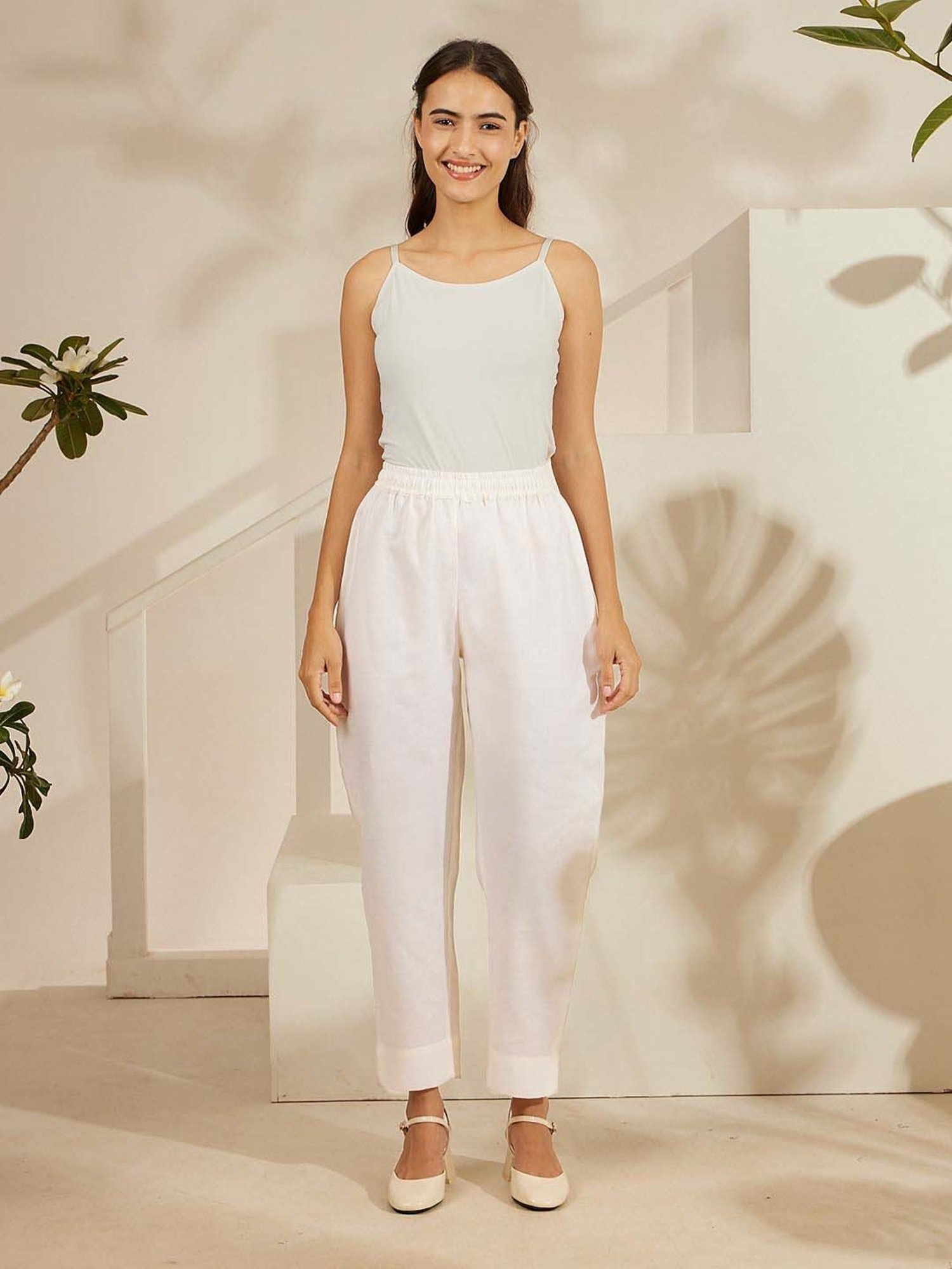 Daali White Regular Fit Pants
