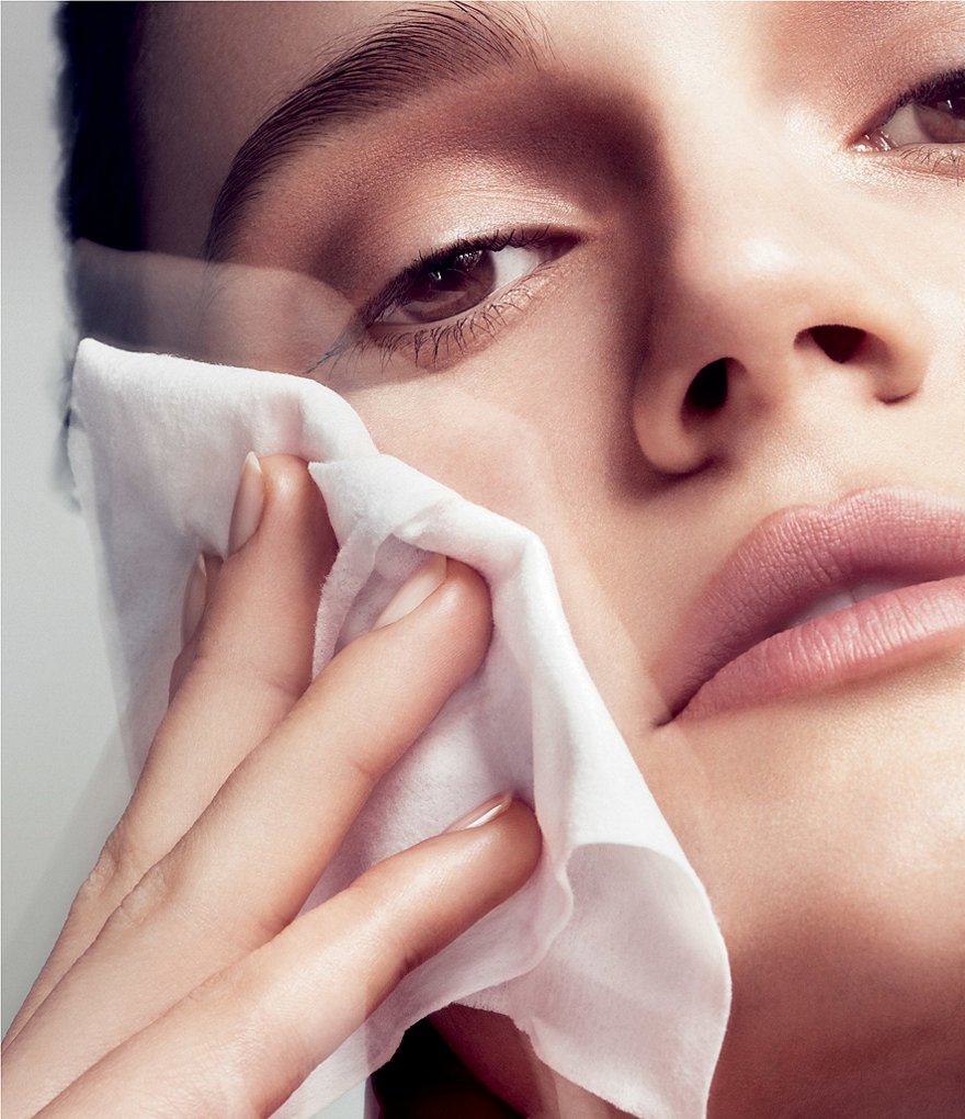 MAC Gently Off Eye and Lip Makeup Remover