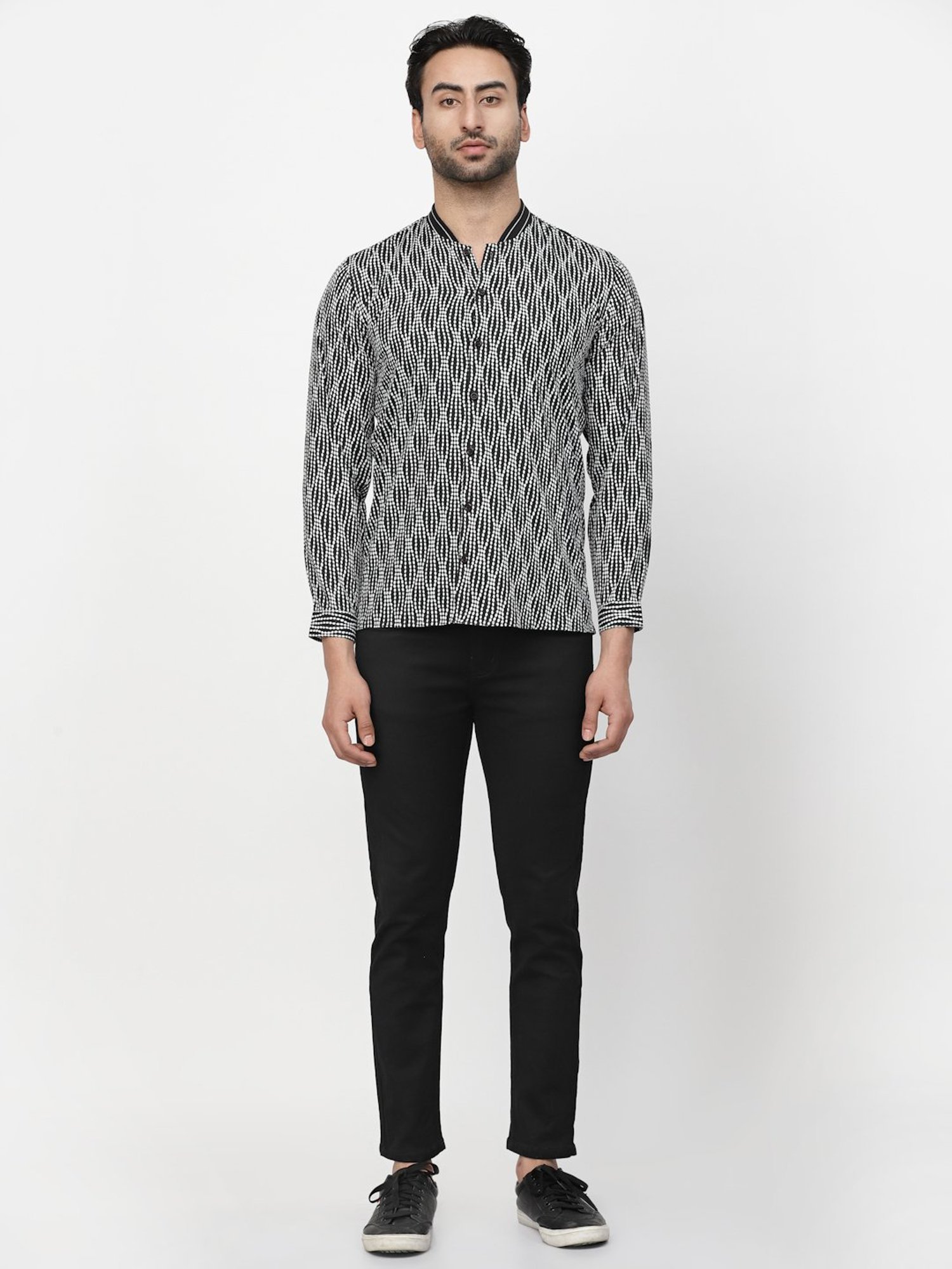 Lela Black & White Regular Fit Printed Shirt