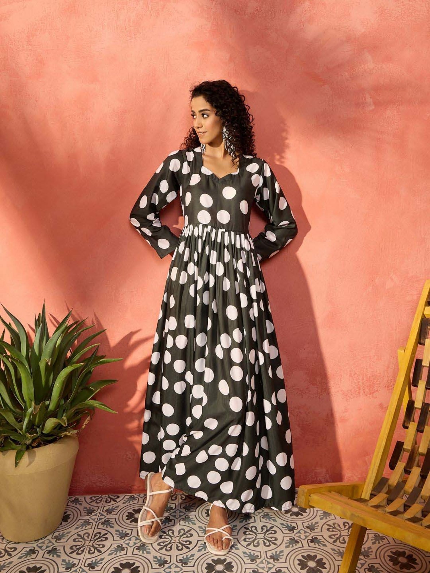 Saffron Threads Black Cotton Floral Print Ethnic Dress