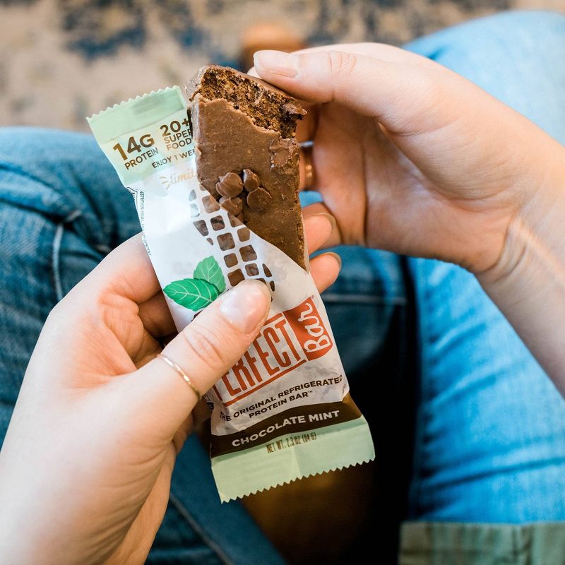 CLIF Nut Butter Bar - Chocolate Peanut Butter Energy Bars - 8.8oz/ 5ct