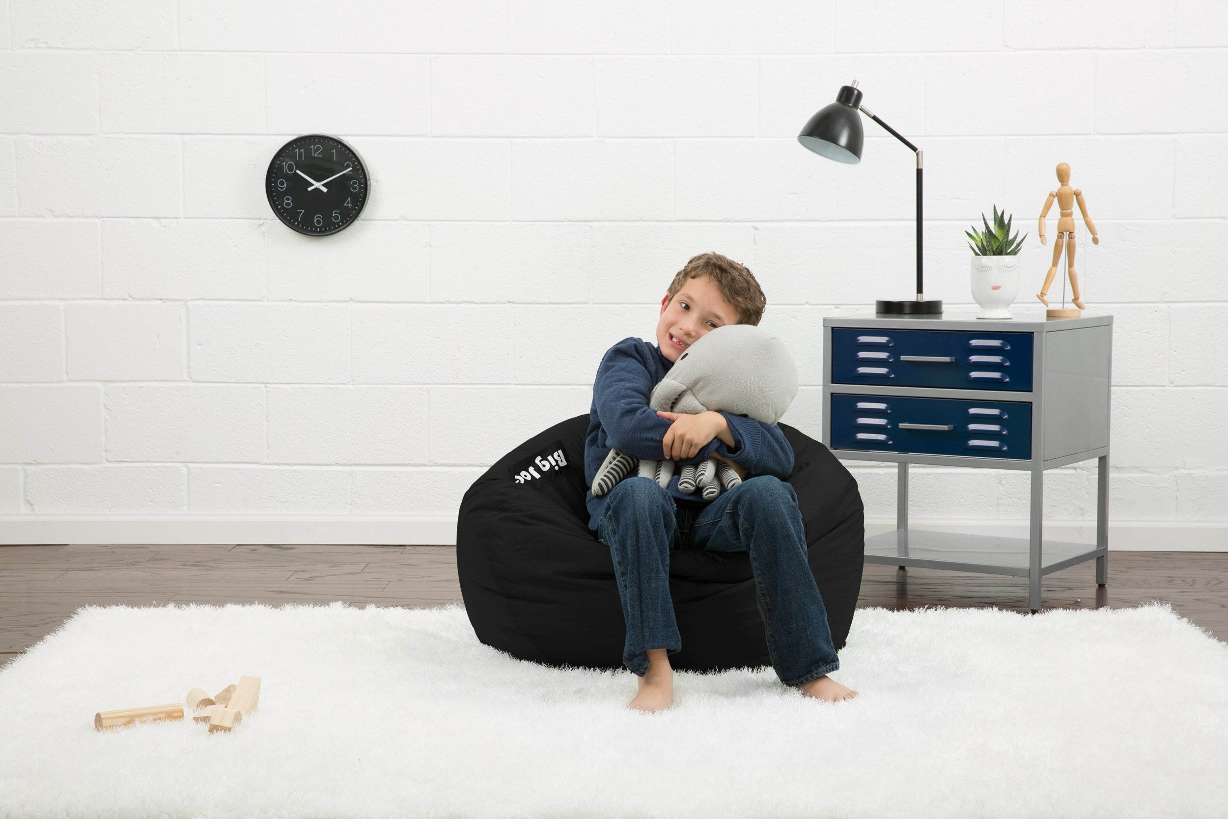 Classic 98 Bean Bag Chair, 33"L x 33"W x 20"H, Stretch Limo Black