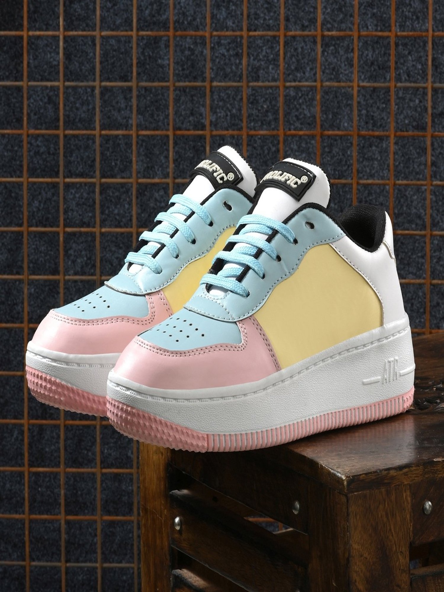 Prolific Women's Blue Sneakers